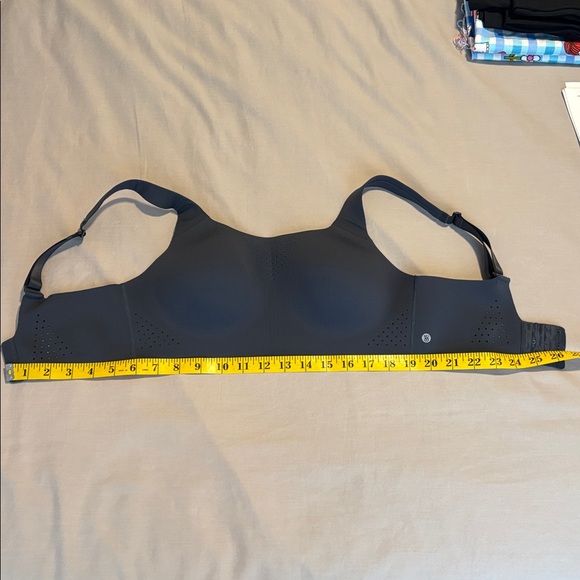 Seamless Pink, Grey, and Black Victoria Secret Sports Bra Set - Picture 11 of 13